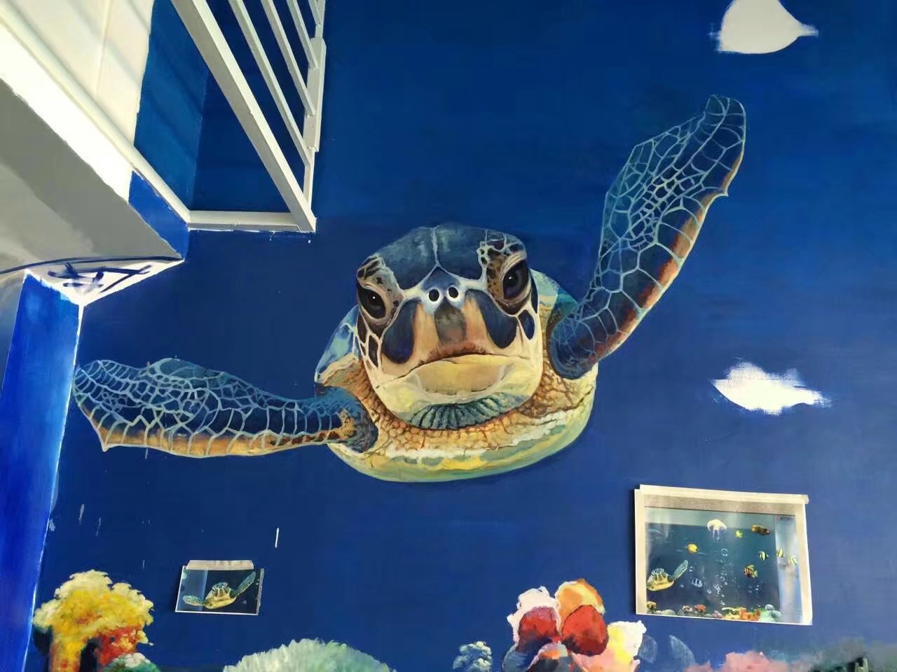 手绘墙彩绘海龟画.jpg
