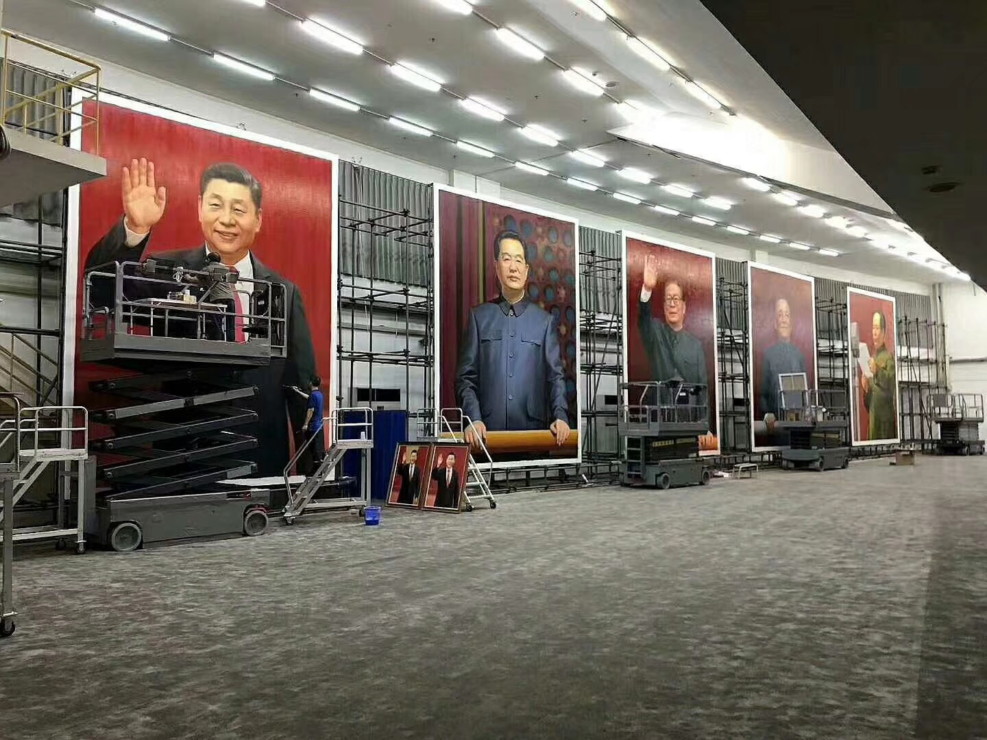 手绘肖像画.jpeg